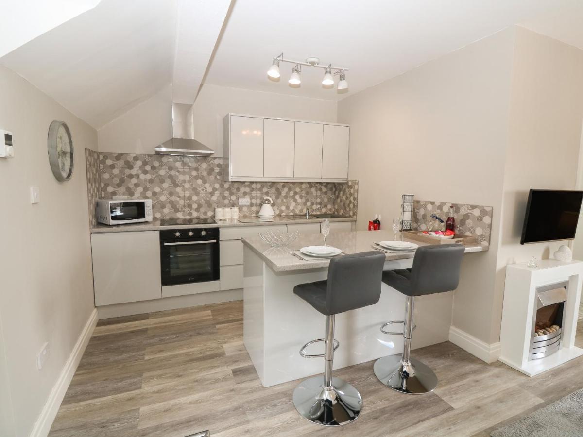 The Wren Villa Colwyn Bay Exterior photo